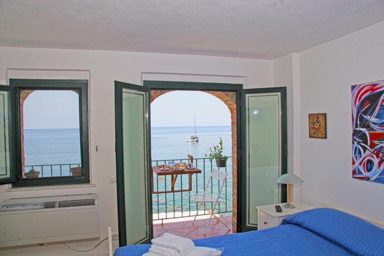 Bed and Breakfast Bb Il Generale Шилла Экстерьер фото