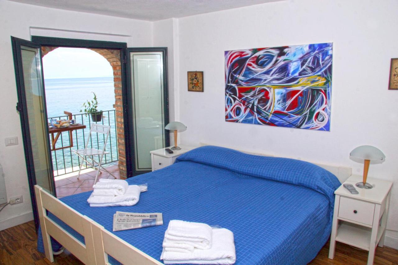 Bed and Breakfast Bb Il Generale Шилла Экстерьер фото