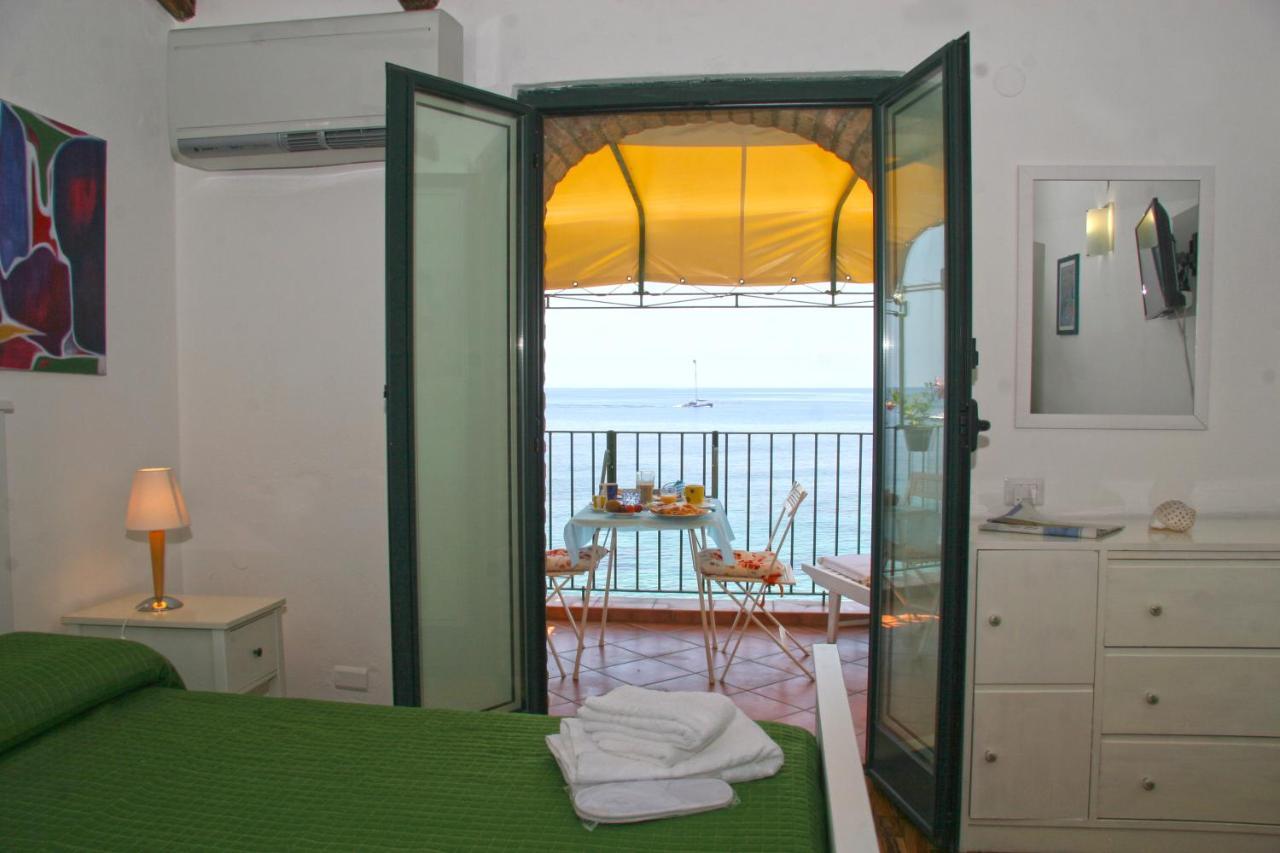 Bed and Breakfast Bb Il Generale Шилла Экстерьер фото
